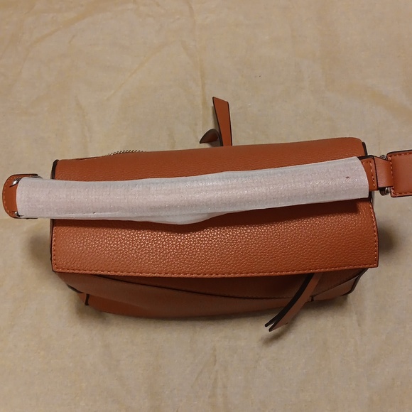 Handbag with top handle - Picture 7 of 7